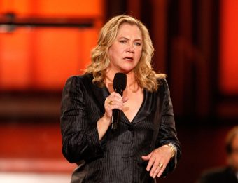 Remember Kathleen Turner? Here's What She Looks Like Now!