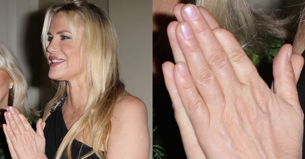 How Daryl Hannah Lost Her Finger 
